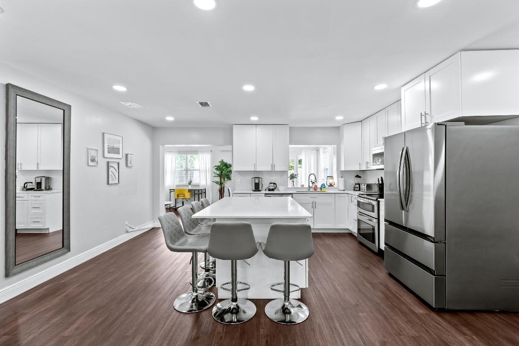 1800 Ne 28th Avenue - Photo 4