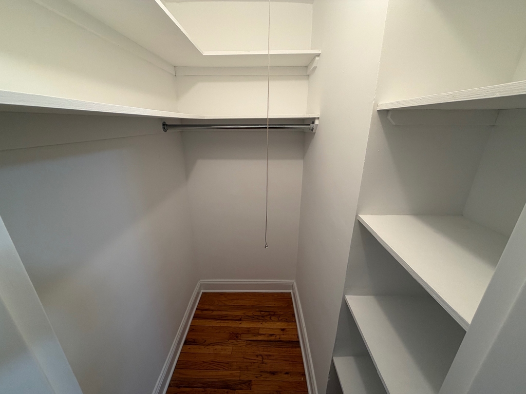86-15 Ava Place - Photo 5