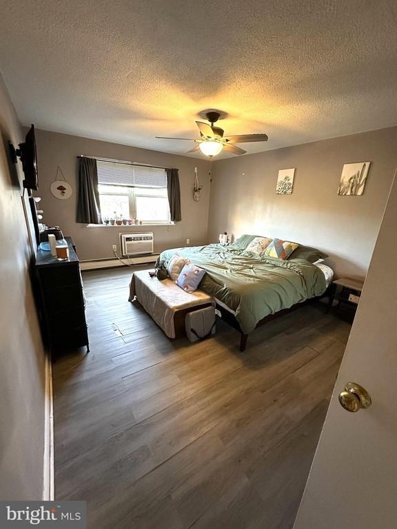 410 Chestnut Place - Photo 3