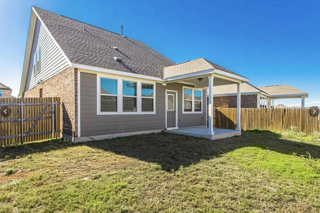 7516 Saginaw Dr - Photo 2