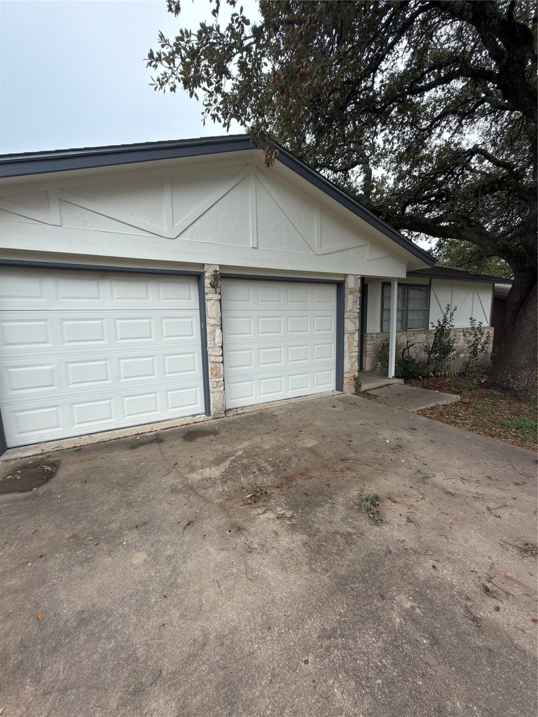 5601 Porsche Ln - Photo 21