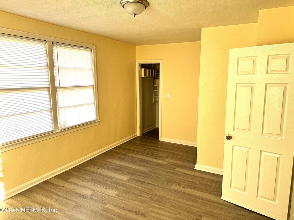 4752 Post Street - Photo 6