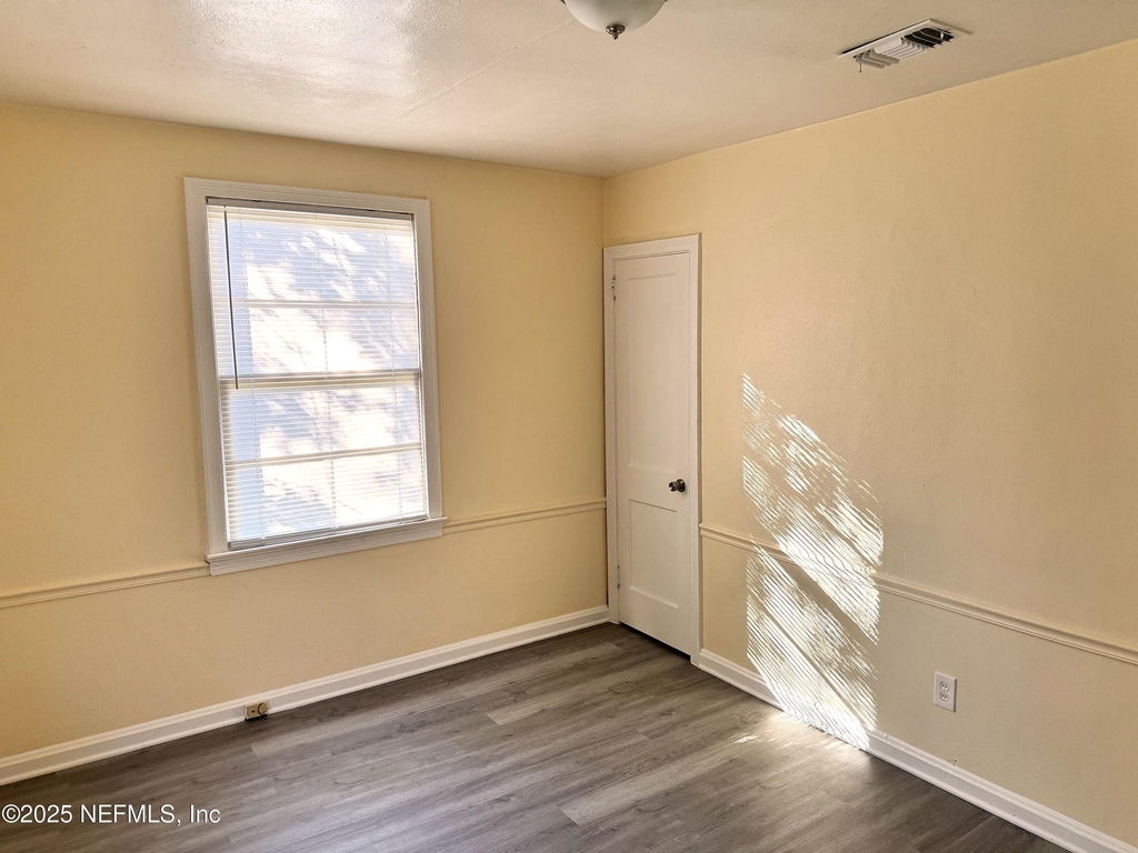 4752 Post Street - Photo 4