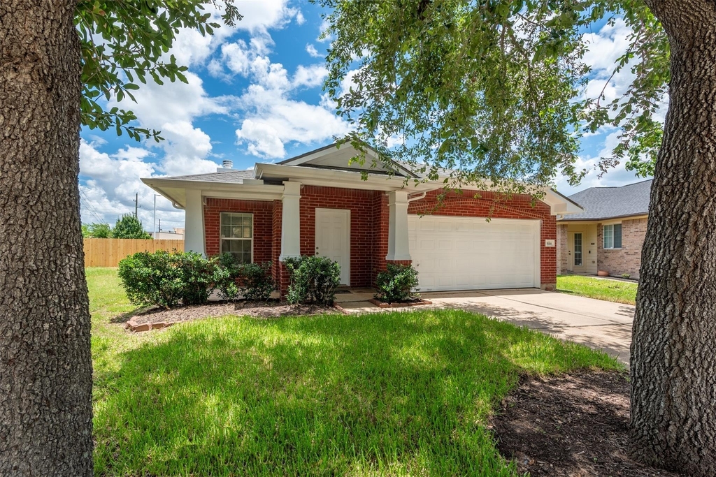 5918 Laramie River Court - Photo 0
