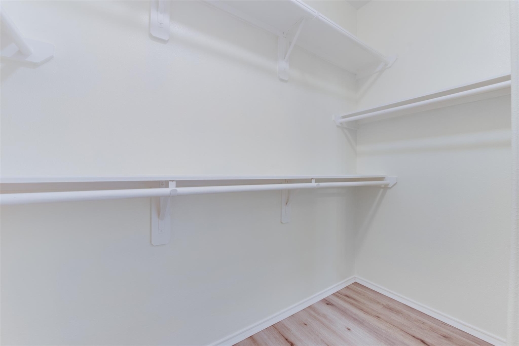 5918 Laramie River Court - Photo 23