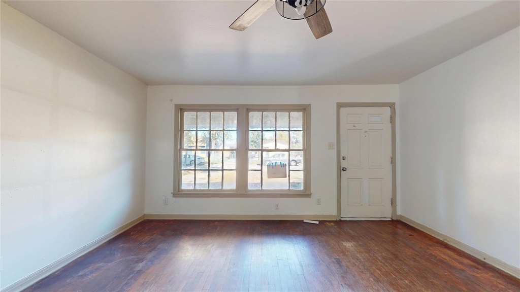 3826 Landa Lane - Photo 2
