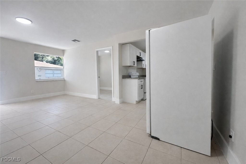 704 Karlov Street - Photo 12