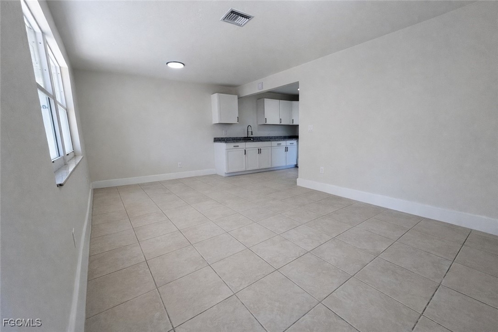 704 Karlov Street - Photo 2