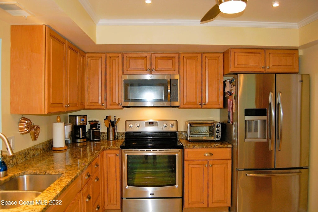1700 Commodore Boulevard - Photo 3