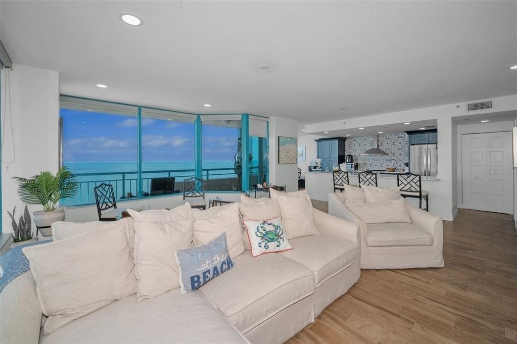 1520 Gulf Boulevard - Photo 1