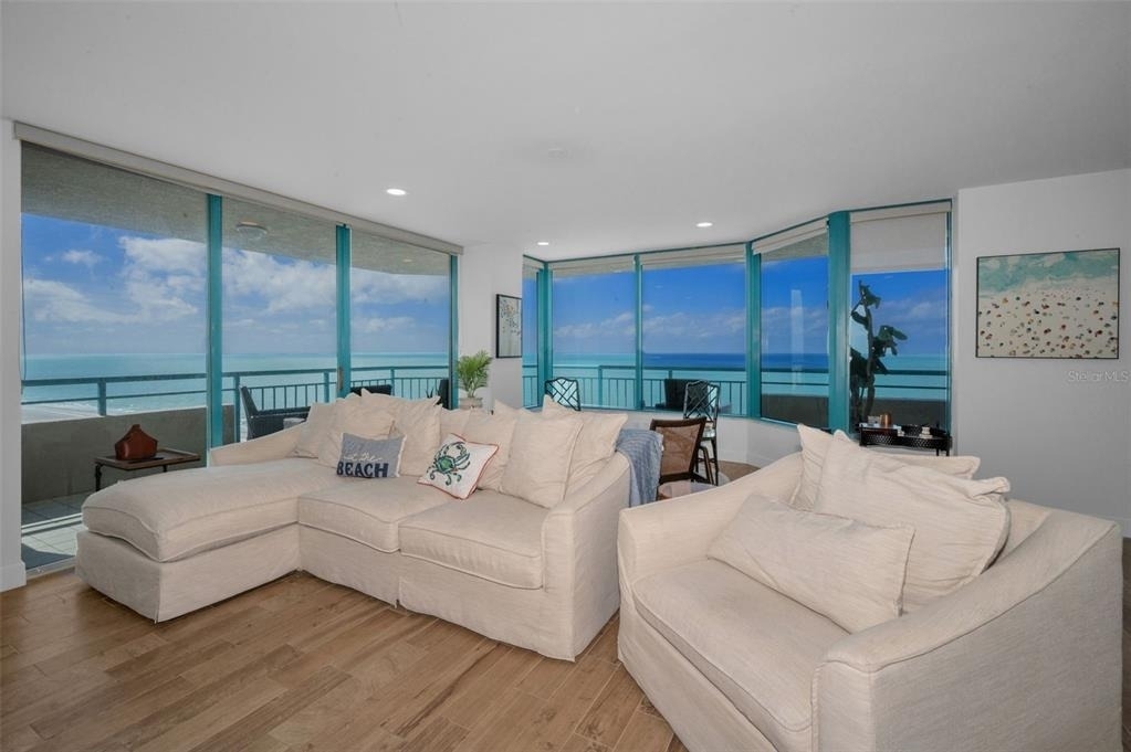 1520 Gulf Boulevard - Photo 2