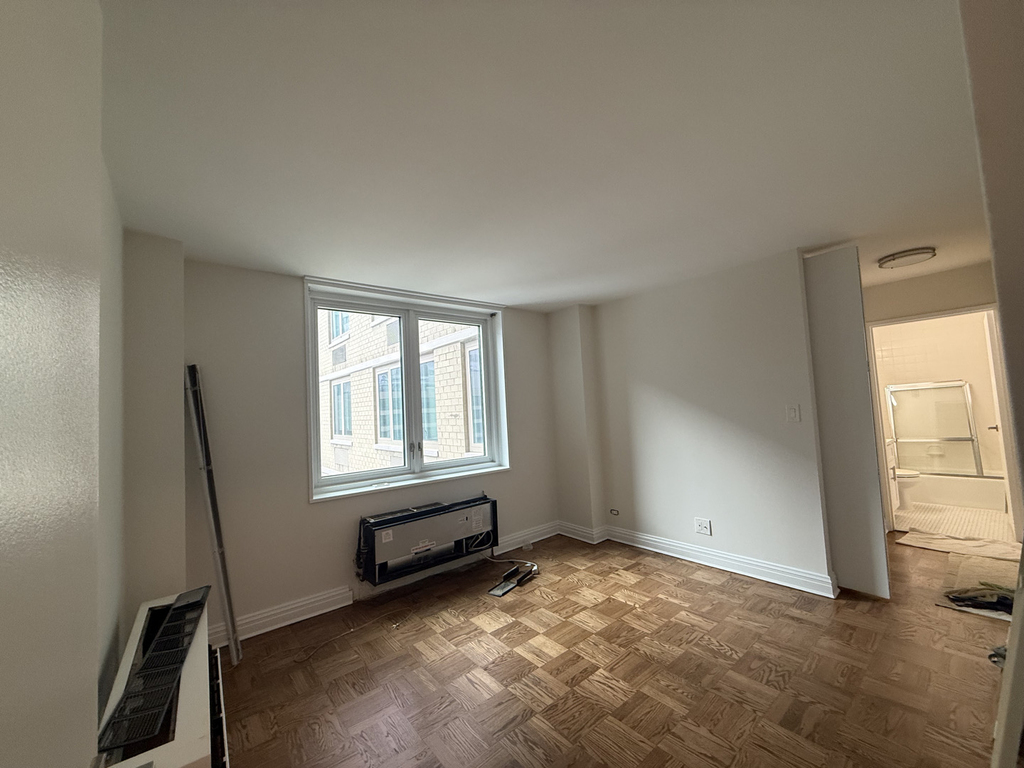 400 East 71st Street - Photo 3