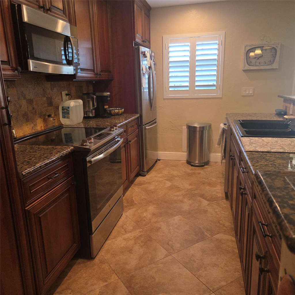5349 Lakefront Boulevard - Photo 3