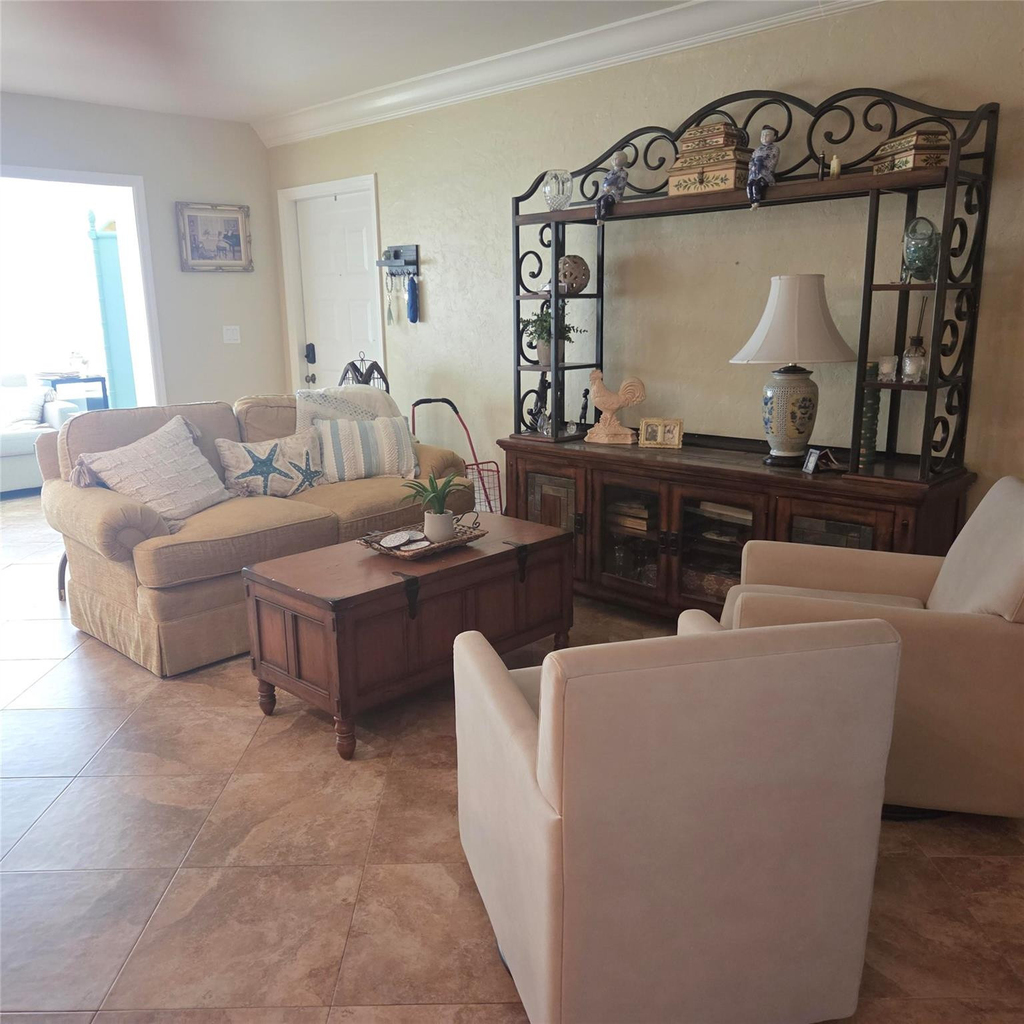 5349 Lakefront Boulevard - Photo 7