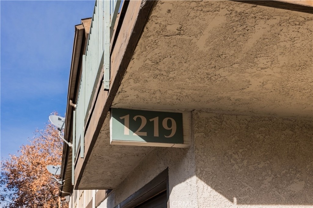 1219 N Edwards Street - Photo 54