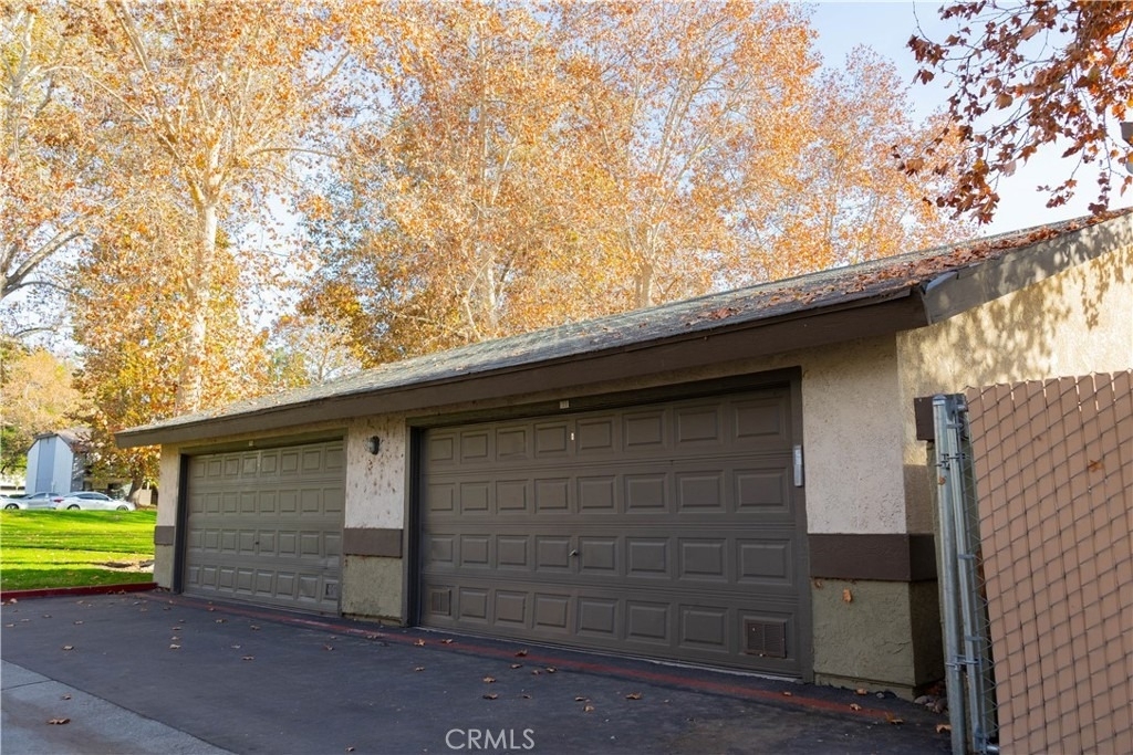 1219 N Edwards Street - Photo 41