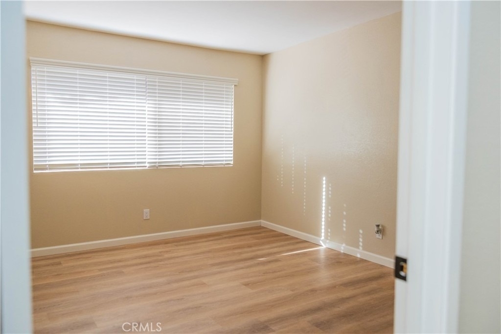 1219 N Edwards Street - Photo 28