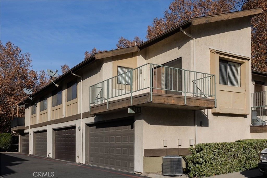1219 N Edwards Street - Photo 0