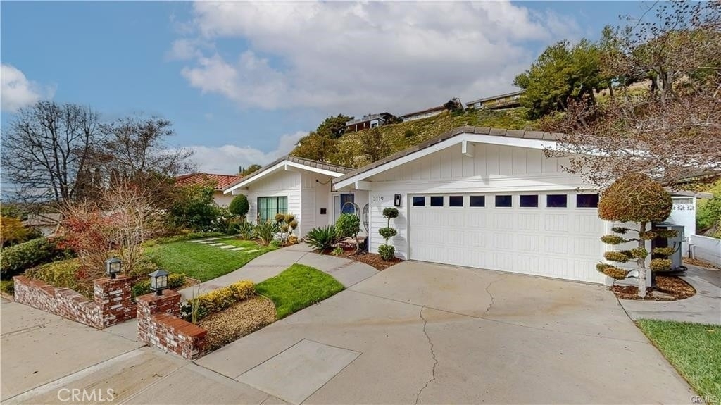 3119 Mesa Verde Drive - Photo 2