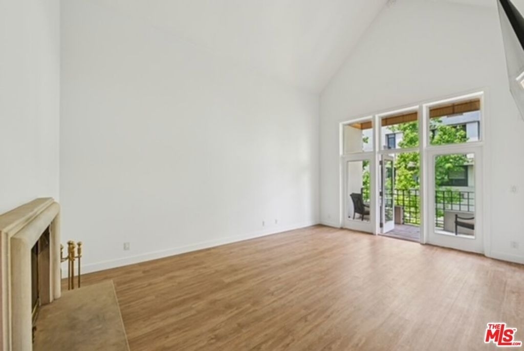 10351 Wilshire Boulevard - Photo 9