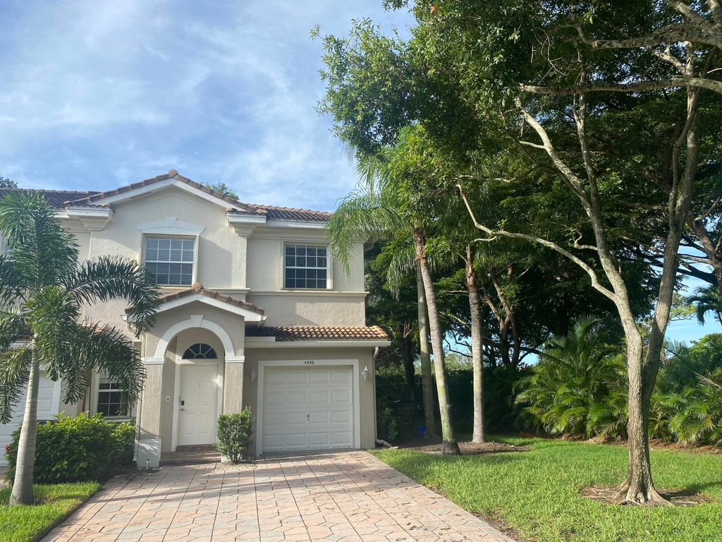 4456 Regal Court - Photo 0