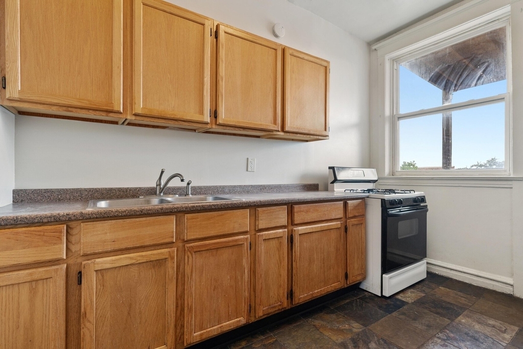 5126 S Greenwood Avenue - Photo 7