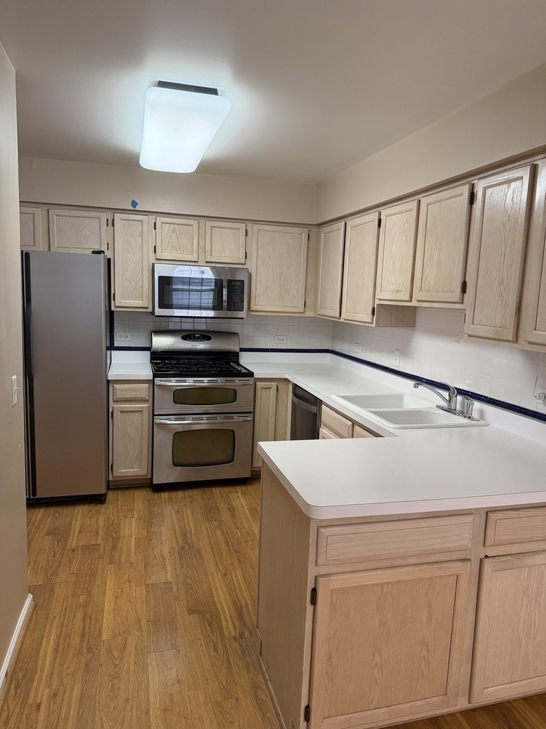 114 Woodbury Lane - Photo 1