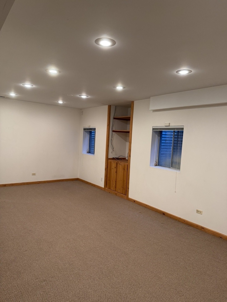 114 Woodbury Lane - Photo 17