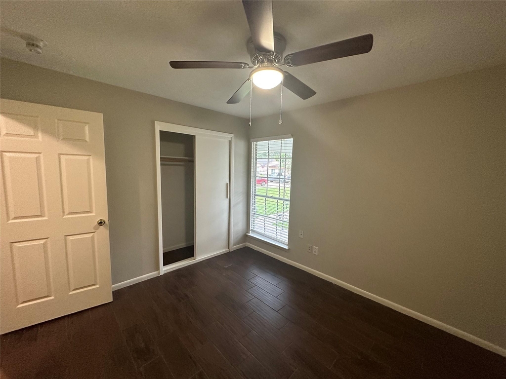 9939 Valley Park Drive - Photo 11