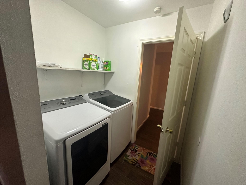 9939 Valley Park Drive - Photo 12