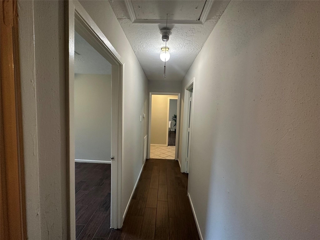 9939 Valley Park Drive - Photo 10