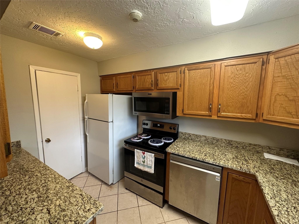 9939 Valley Park Drive - Photo 1