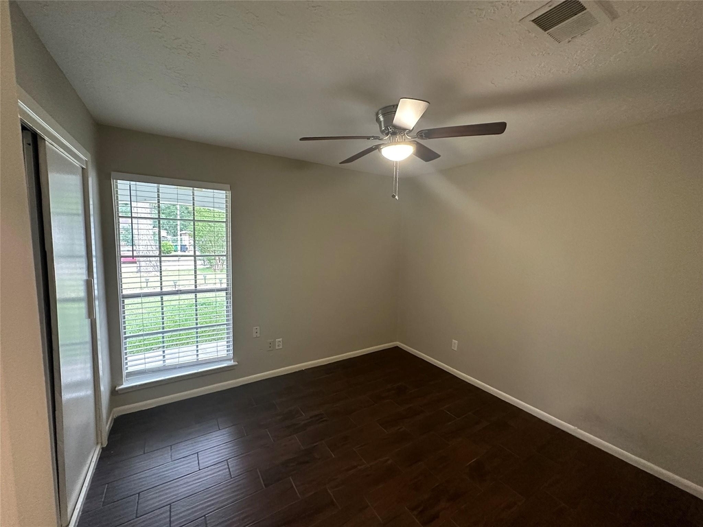 9939 Valley Park Drive - Photo 8