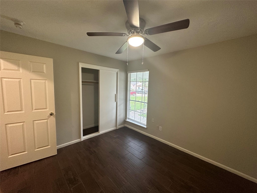 9939 Valley Park Drive - Photo 9