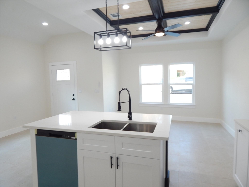 16963 W Juneau - Photo 6