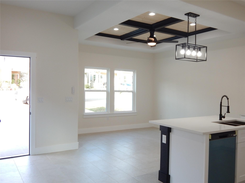 16963 W Juneau - Photo 5