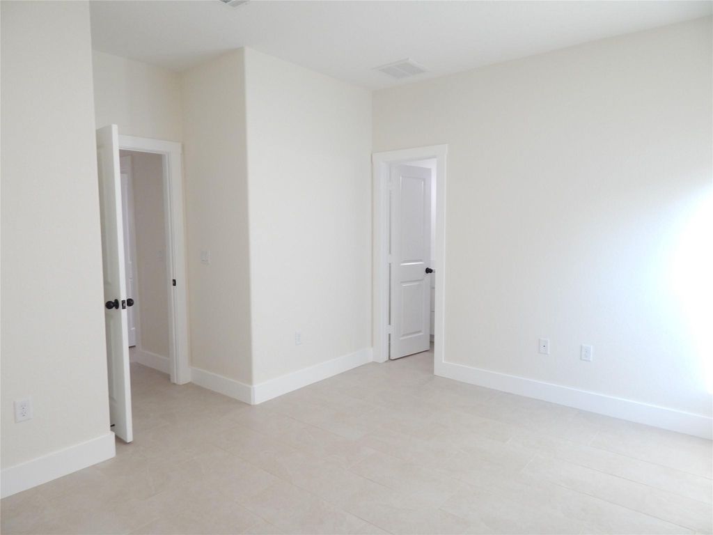 16963 W Juneau - Photo 15