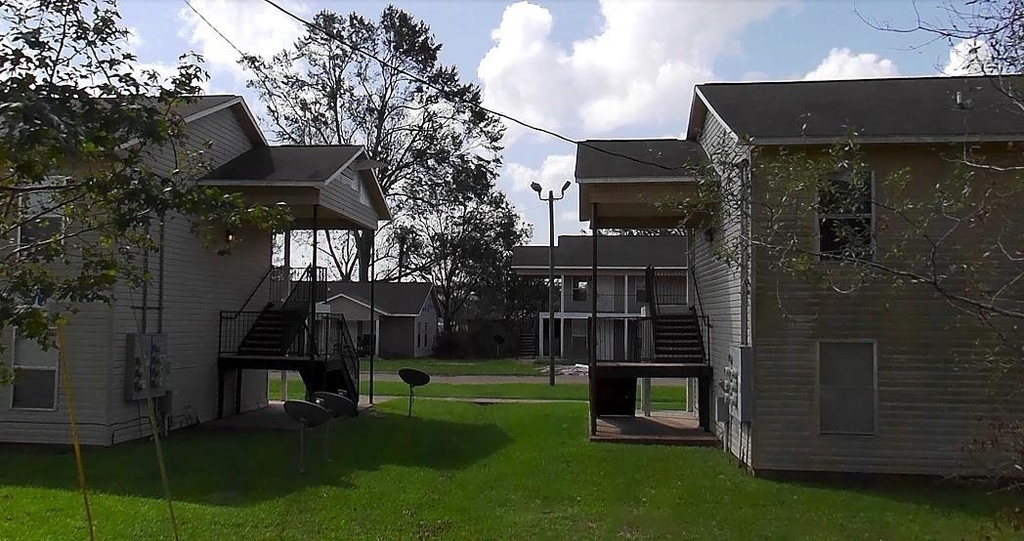 1515 First Avenue - Photo 3