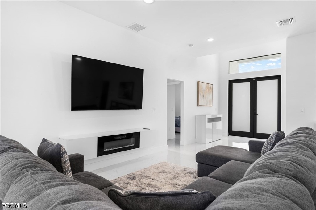 2608 25th Street W - Photo 7