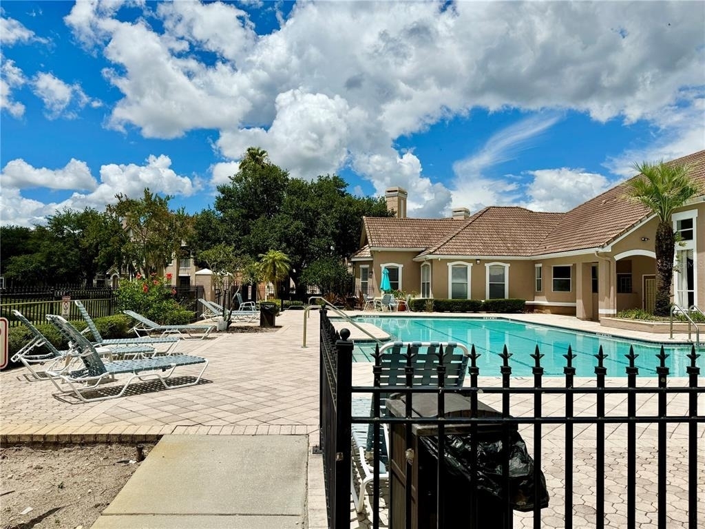 10538 Villa View Circle - Photo 13