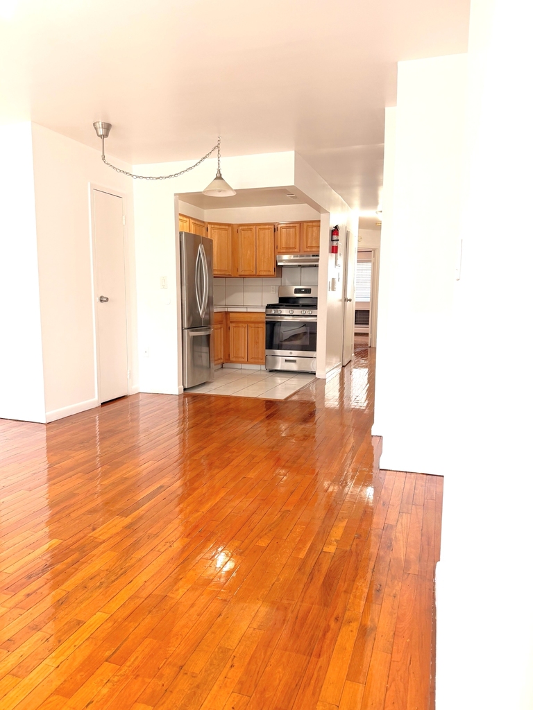 27-10 14th Street - Photo 5