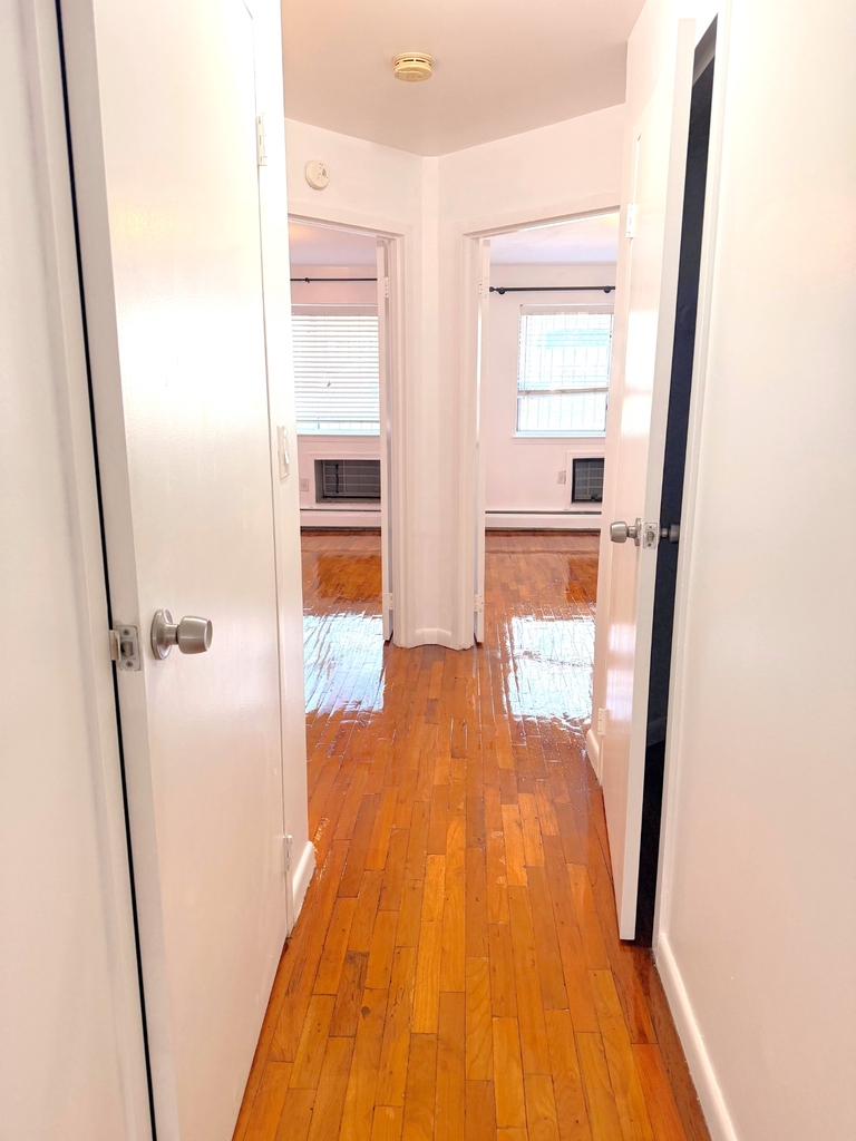 27-10 14th Street - Photo 8
