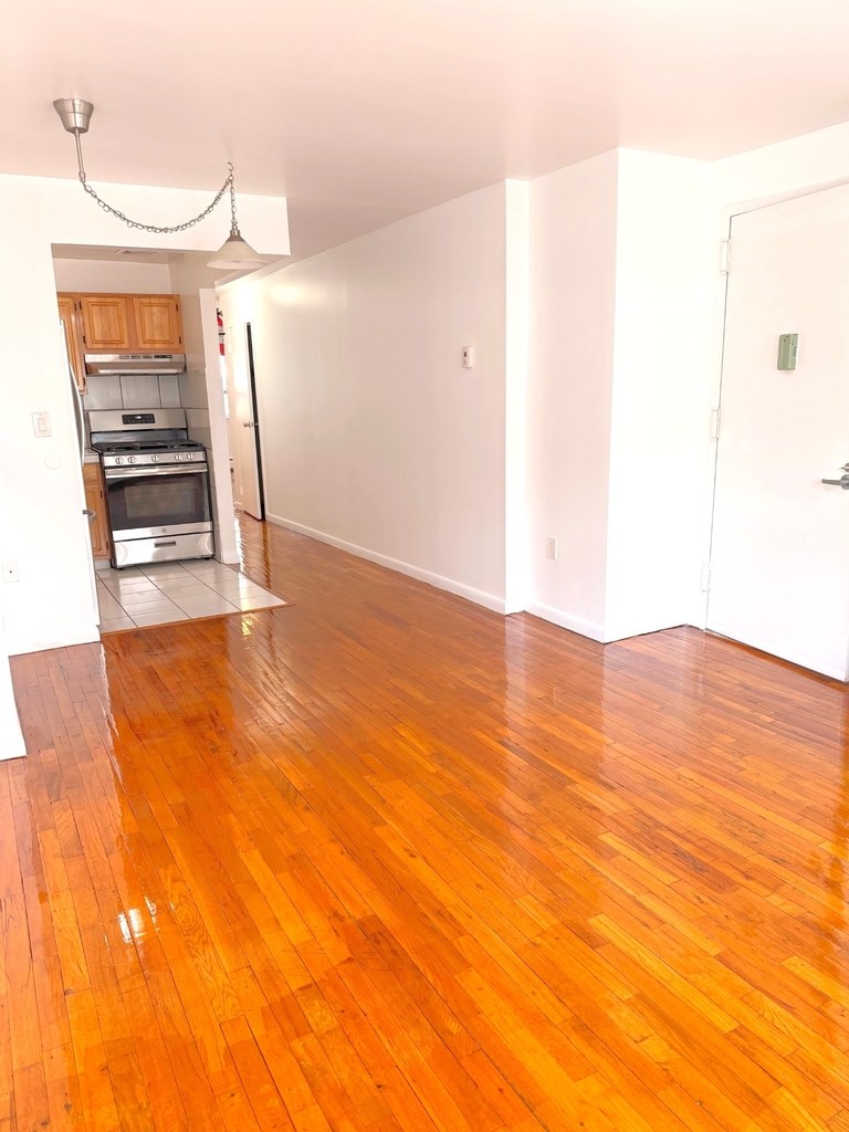 27-10 14th Street - Photo 6