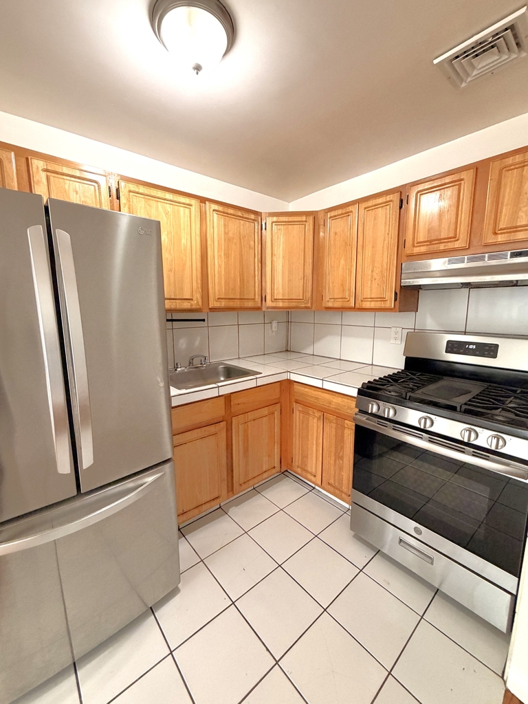 27-10 14th Street - Photo 1