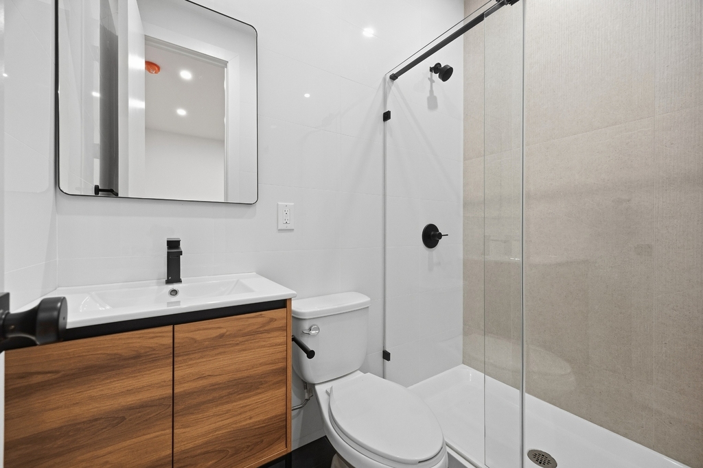 379 Hawthorne Street - Photo 6