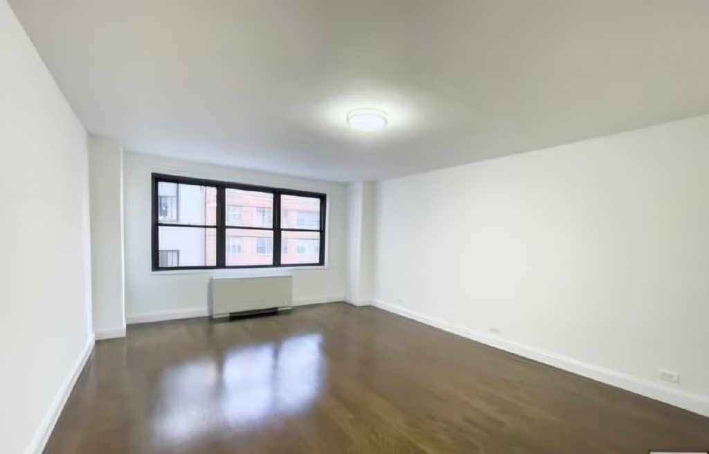 219 east 69th street - Photo 0
