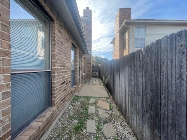 1226 W Hudgins Street - Photo 22