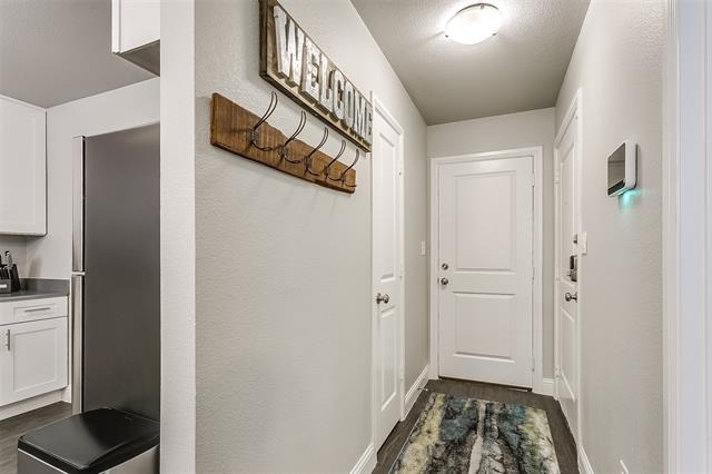 901 Juno Lane - Photo 2