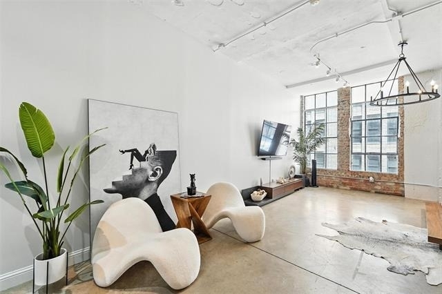 1122 Jackson Street - Photo 1
