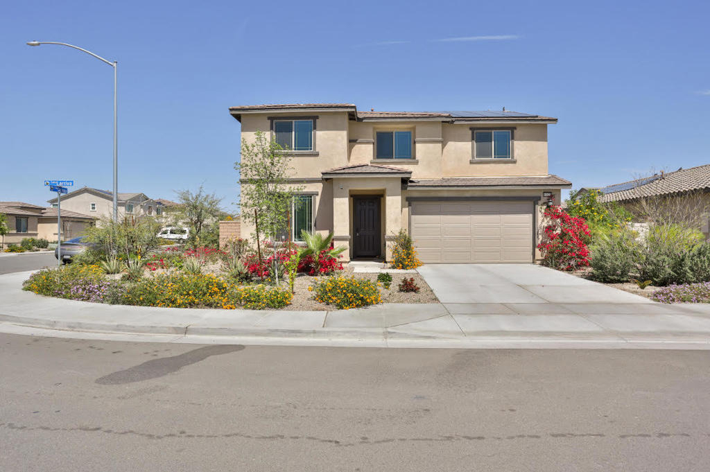 84422 Calle Larriva - Photo 0